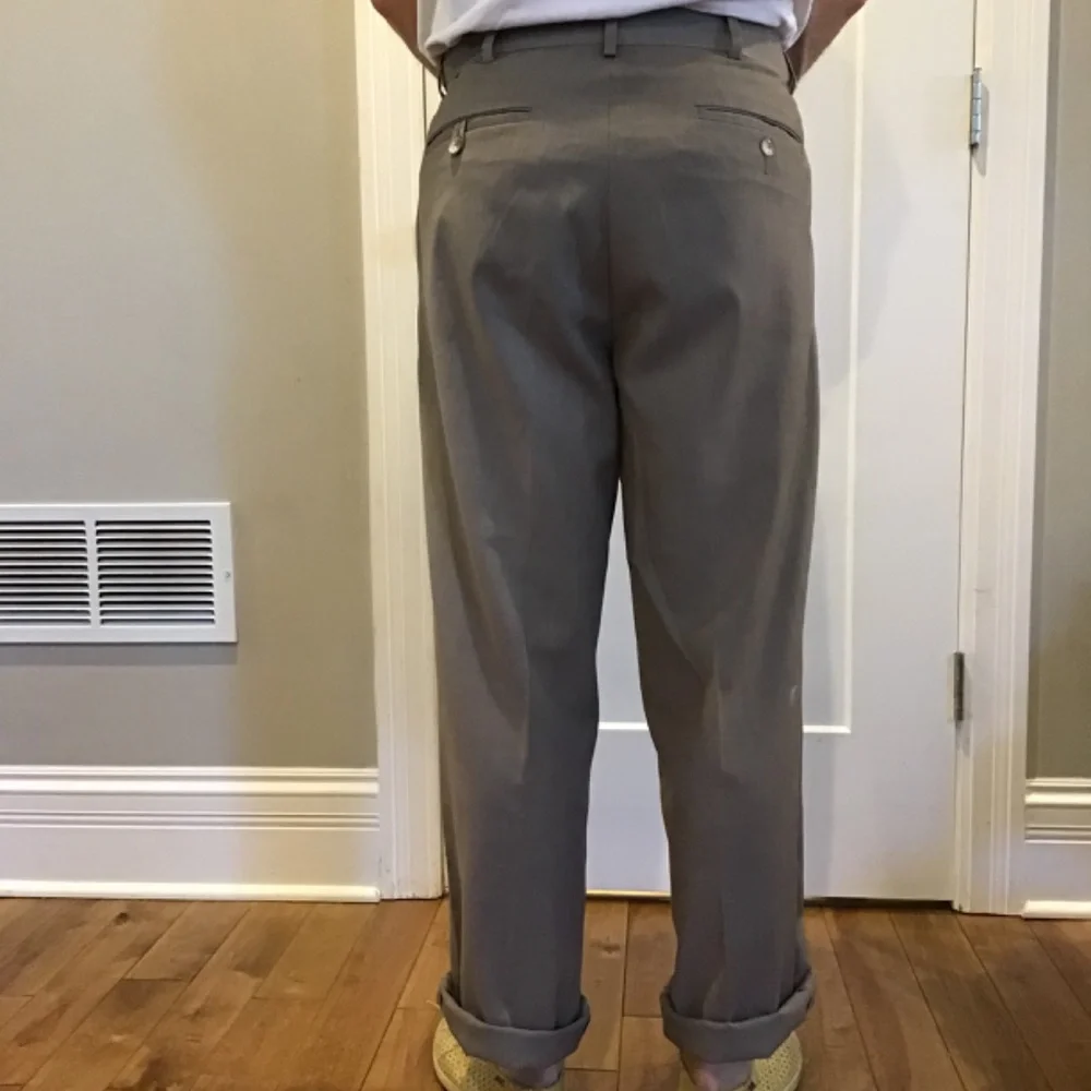 Men’s Loose Pleated Pants | 30X30 - Picture 6 of 7